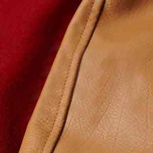 Venta al por mayor Varsity Letterman Jacket Women Baseball Custom Letterman Varsity Jacket Women Crop Varsity Jacket - Product Image 2