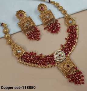 ENSEMBLE DE BIJOUX INDIENS TRADITIONNELS ET À LA MODE EN CUIVRE ENSEMBLE DE BIJOUX DE MARIAGE POUR FEMMES BOUCLES D'OREILLES ET COLLIER - Product Image 3