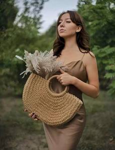 Sac à bandoulière en raphia élégant pour les voyages d'été à usage décontracté Sacs en raphia légers et durables Fournisseurs d'Inde - Product Image 2