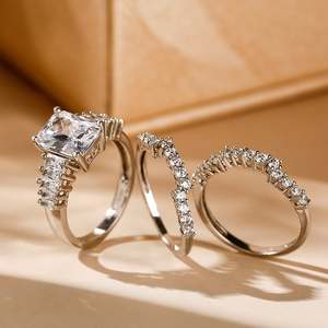 Ensemble de bagues de mariage Jeulia en argent sterling à coupe radiante, 3 pièces - Product Image 6