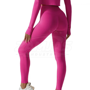 Ensemble de yoga personnalisé pour femmes, tenue avec leggings et haut à motif uni, ensemble sans couture pour femmes, ensemble de yoga 3 pièces - Product Image 5