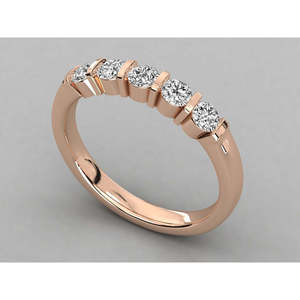 Bague solitaire en or 9 carats avec diamant brillant - Product Image 4