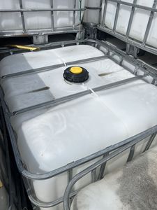 Tanques IBC de 1000L en Stock |   Precios al por Mayor de Contenedores IBC de PP Blancos Nuevos para Almacenamiento y Transporte Seguro de Líquidos - Product Image 2