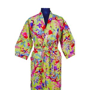 Nuevo Kimono de Baño Acolchado Kantha Hecho a Mano para Mujer, Elegante y Térmico, de Algodón, Manga Larga, con Diseño Floral - Product Image 3