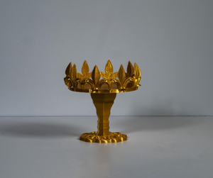 Bougeoir conique en métal à succès, finition dorée, pour la décoration de la maison et des tables de mariage, fait à la main, personnalisable en gros - Product Image 2