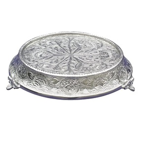 Vente chaude Conception En Relief Gâteau Plaque Gâteau Stand Fête D'anniversaire Décoration Utiliser Métal Tasse Gâteau Titulaire Personnalisé. - Product Image 1