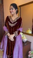 Costume Salwar en velours de designer indien pakistanais avec des sequins et des broderies Travail de fantaisie pour les fêtes Mariage Vêtements décontractés Costume Salwar