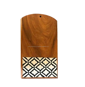 Planche à découper en bois personnalisée avec une forme et un design uniques pour la découpe et l'utilisation dans la cuisine et le restaurant de l'hôtel - Product Image 5