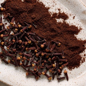 Clavos de calidad superior Fresh Natural Venta a granel con alto aroma Clavos Perfecto para compradores mayoristas y de exportación - Product Image 5