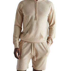 2025 tendance nouveau personnalisé hommes deux pièces pull tricoté survêtement Shorts ensemble cachemire solide motif à capuche col hiver saison - Product Image 2