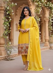 Trajes de Tres Piezas Modernos de Algodón para Mujer, con Dupatta de Chinnon y Adornos Payal, para Fiestas, con Bordado Romano Kingsa - Product Image 2