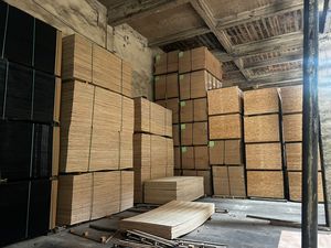 ไม้อัดวีเนียร์เคลือบหนา9-22มม. เกรดอุตสาหกรรมพรีเมี่ยมสำหรับการใช้งานในร่มและกลางแจ้งที่หลากหลาย - Product Image 5