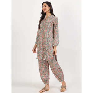 Divena été imprimé fleuri coton co-ord ensemble 2 pièces moderne et luxueux Blazer et haut au-dessus du genou longueur XL taille - Product Image 1