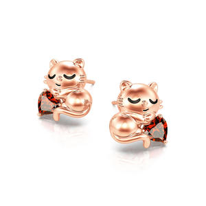 Boucles d'oreilles fines en argent sterling Jeulia Hug Me Sweet Sleeping Cat Heart Cut - Product Image 3