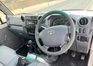 Conduite manuelle d'occasion pour yo ta land cruiser pick-up à vendre, cabine unique, conduite à droite - Product Image 5