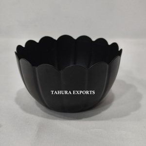 Tazón de Metal Negro Diamante Diseñado para Trabajos Multipropósito que Ofrece una Forma Equilibrada y Bordes Suaves, Ideal para el Uso Diario - Product Image 2