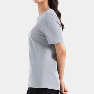 T-shirts surdimensionnés en coton à manches courtes décontracté grande taille pour femmes avec logo personnalisé - Product Image 5