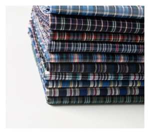 Calzoncillos bóxer de algodón para hombre con patrón de cuadros suaves y transpirables, tela de punto ligera y duradera para ropa de dormir y de salón - Product Image 4