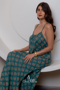 เดรสแม็กซี่ยาวพิมพ์ลายเทอร์ควอยซ์สไตล์โบฮีเมียนยาวถึงพื้นพร้อมคุณสมบัติเป็นมิตรกับสิ่งแวดล้อมชุดฤดูร้อนวันหยุด - Product Image 4