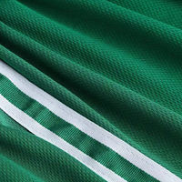 Faites en sorte que chaque tir compte dans les uniformes de basket-ball créés pour une puissance flexible et un confort inégalé sous la pression