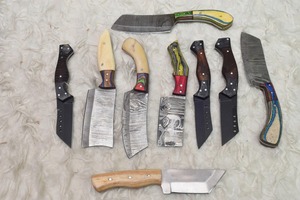 MINI CLEAVER LOTE DE 9 CUCHILLO DE CAZA DE ACERO DE DAMASCO HECHO A MANO Y CUCHILLO DESLIZANTE. - Product Image 2