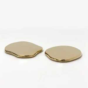 Sous-verres en métal poli or faits à la main Sous-verres classiques écologiques en acier inoxydable pour restaurants hôtels maison mariages fêtes - Product Image 1