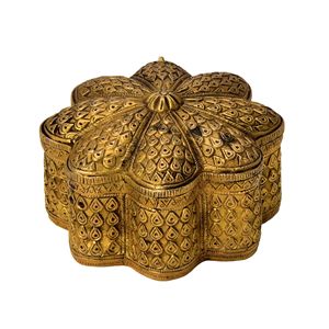 Boîtes à épices en laiton antique en forme de fleur conçues à la main, parfaites pour le stockage de la cuisine à domicile et l'organisation au meilleur prix - Product Image 1