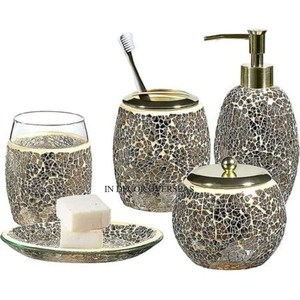 Dispensador de jabón de metal de primera calidad, set de baño de diseño estándar simple, plateado, brillante, pulido, servilleta y cepillo - Product Image 2