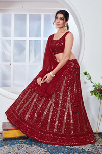 Ensemble lourd en fausse georgette Lehenga Choli avec broderie de fil et de paillettes pour vêtements de mariée du fournisseur indien - Product Image 4