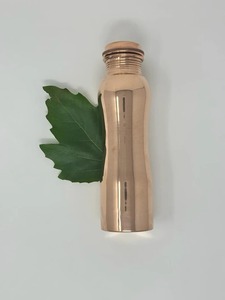 Bouteille d'eau en cuivre légère et durable pour la consommation directe au bureau à domicile pour les cadeaux pendant les vacances - Product Image 2