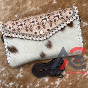 Haute qualité en gros véritable cuir de vachette usiné sculpture bandoulière portefeuille sac à main pour les femmes à la main en cuir Multi utilisations embrayage - Product Image 1