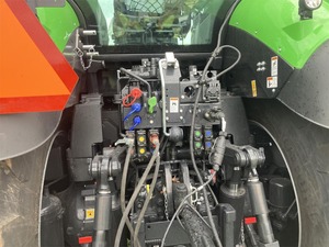Tracteur récolteur de fourrage Deutz-Fahr AGROTRON 9340 TTV 2WD 2025 avec tête de récolte avant - Product Image 2