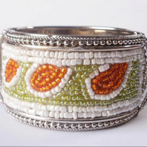 Rond de serviette de fête en argent antique Matériau en cuivre durable Styles modernes et traditionnels pour les environnements religieux et fantaisistes - Product Image 1