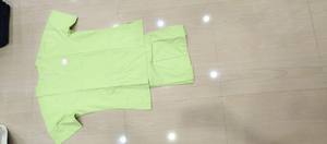 เสื้อกั๊กแบบปรับได้และเสื้อพิมพ์โลโก้ชุดเครื่องแบบทำความสะอาดพนักงานโรงแรมพร้อมโลโก้ปรับได้ - Product Image 4