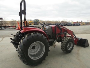 Tractor Compacto Case IH Farmall 45C, Equipo Agrícola de Uso Pesado con PTO, Elevador Hidráulico y Motor Duradero para Agricultura - Product Image 4