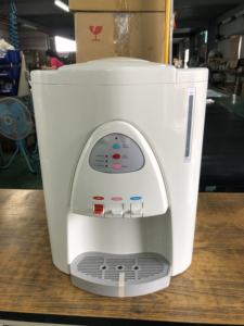 Dispensador de Agua Caliente de Sobremesa 919HW-R, Enfriador de Agua de 110 V (Hecho en Taiwán) - Product Image 2