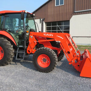 Vente en gros de tracteurs agricoles d'occasion Kubota M6060 4x4 de 50 à 90 CV - Achetez un mini tracteur agricole 4x4 de 20 CV ou 25 CV - Product Image 5