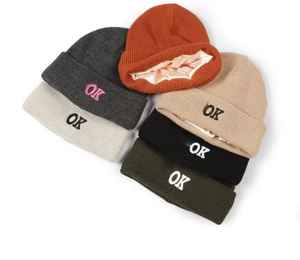 Bonnet d'hiver unisexe pour adultes 100% coton brodé de logo chapeau chaud décontracté avec logo personnalisé chapeaux de ski doux vente en gros - Product Image 1