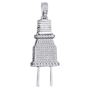 Présentation de nos bijoux Hip Hop tendance en forme de chargeur personnalisés fabriqués en or argent 14 carats avec de superbes diamants cultivés en laboratoire - Product Image 2