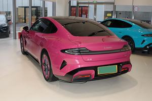 Sedán Eléctrico Premium SU7, Volante a la Izquierda, R19, 220kW, Tracción Trasera, Autonomía CLTC de 700 km, Carga Rápida de 15 Minutos para 350 km, Coeficiente de Arrastre de 0.195Cd - Product Image 5