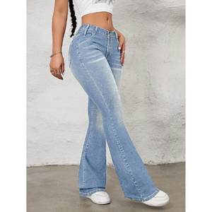 Jeans de mezclilla de lujo retro para mujer, azul cielo, corte acampanado, tiro alto, estilo callejero elástico, talla 26 a 40 - Product Image 4