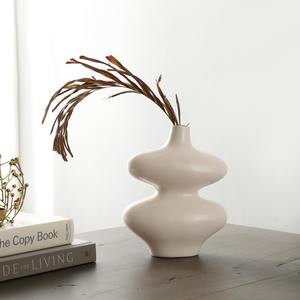 Elegant Handcrafted Metal <b>Vase</b> Artistic Home <b>Decor</b> Centerpiece <b>for</b> Living Room Bedroom Office Display - Product Image 5