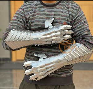 Paire d'armures de bras en acier médiéval, entièrement articulées, protection des mains pour la reconstitution historique, costume, exposition - Product Image 4