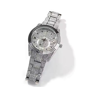 Reloj de pulsera analógico de cuarzo de lujo para hombre con diamantes de moissanita, reloj premium para reuniones de negocios, bodas y uso diario - Product Image 3