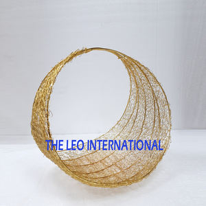 Fer métal forme unique or fini panier de rangement fantaisie Style luxe vente chaude plus haute qualité décoratif pour la maison - Product Image 1