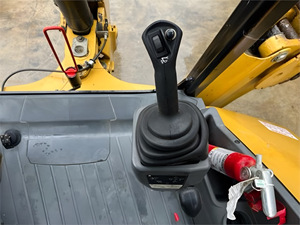 รถตัก CAT420F แบบใช้แล้ว2017 420F2รถตักตีนตะขาบรถตักดิน - Product Image 6