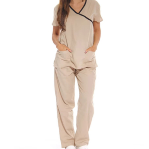 Precio al por mayor de secado rápido uniforme de salón superventas bajo MOQ cómodo uniforme de salón para la venta - Product Image 1