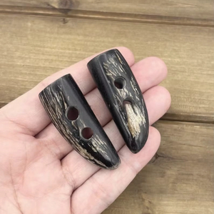 กระดุมห่วง 2 รู ทนทาน จำหน่ายจำนวนมากสำหรับผู้ผลิตเสื้อผ้า - Product Image 1