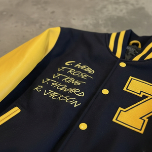 Chaqueta Universitaria de Lana de Lujo Personalizada, Letras y Logotipo Bordados, Manga de Gamuza, Chaqueta Universitaria con Letras, Chaquetas Universitarias - Product Image 3