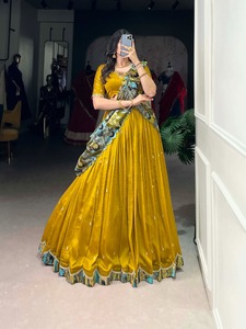 Designer vichitra soie Lehenga Choli avec impression numérique dupatta mariée et tenue de fête organza dentelle Dupatta pour les commandes en gros - Product Image 5